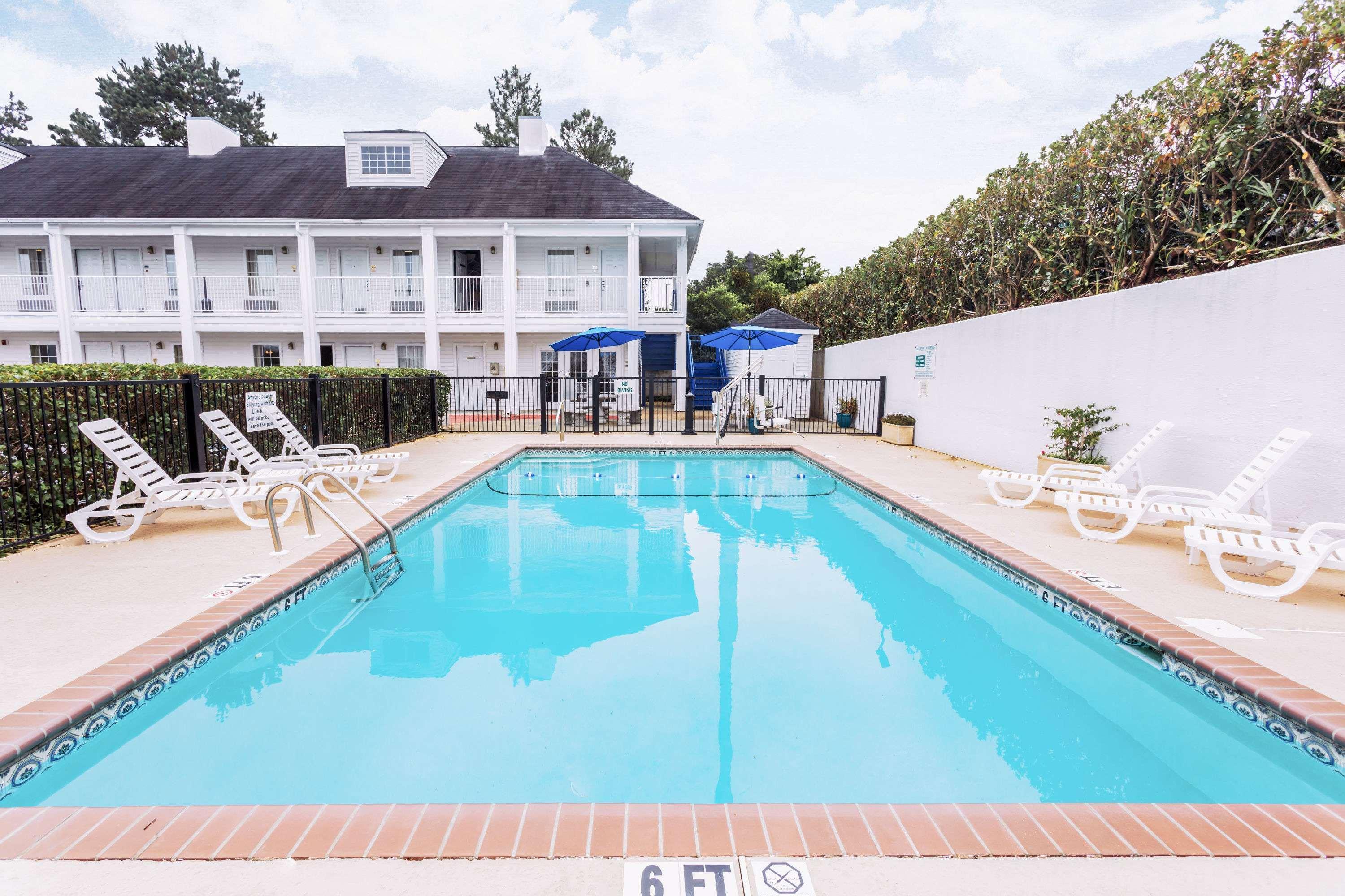 Baymont By Wyndham Valdosta At Valdosta Mall מראה חיצוני תמונה